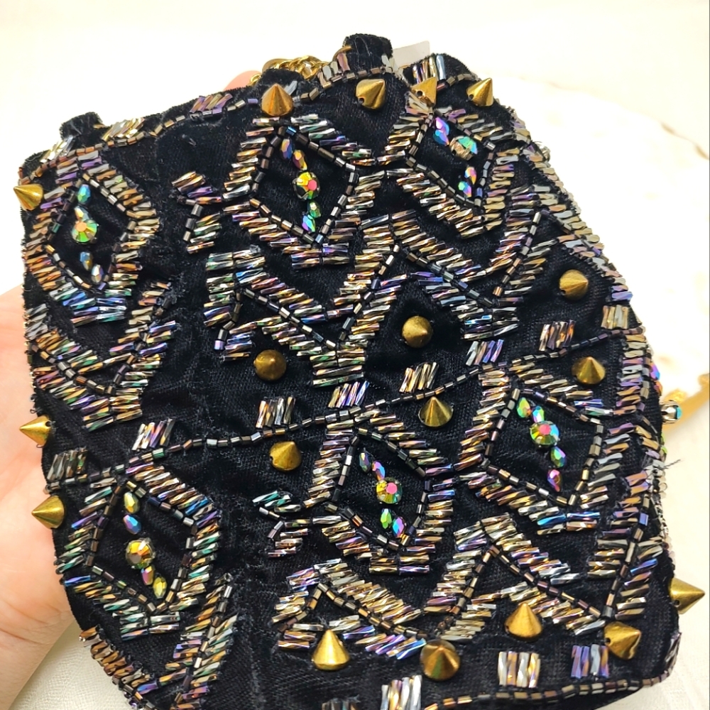NWT Urban Outfitters Keira Embellished Small Bucket Bag - Picture 7 of 8
